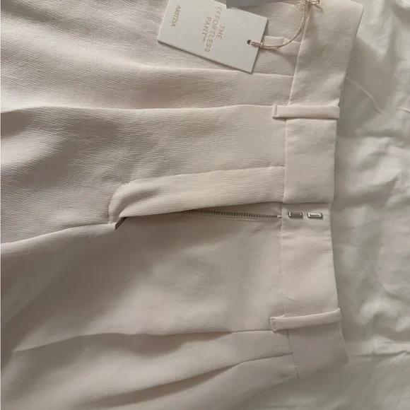 Aritzia Effortless Pant in size 2 - Picture 5 of 10